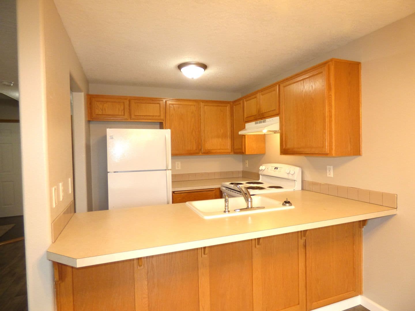 Amity Apartment: 102/104/106 Rice LN