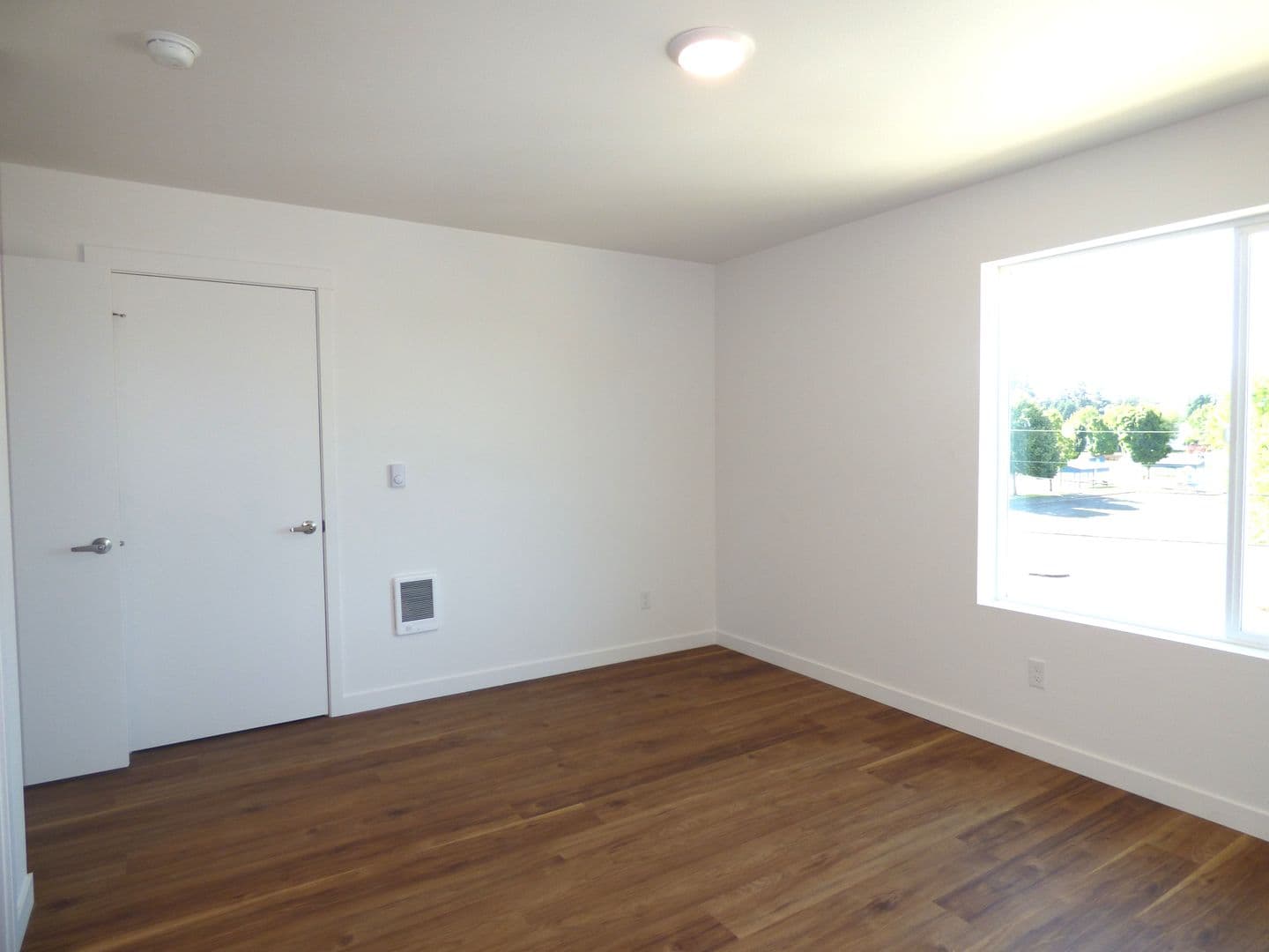 Lebanon Apartment: 50 Market St