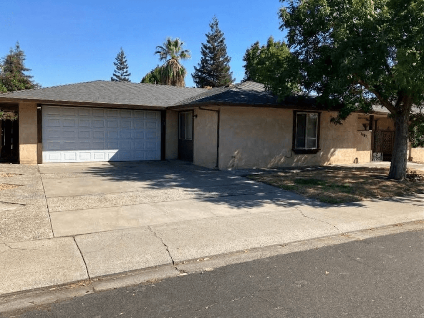 Modesto Apartment: 3000 Bay Lane