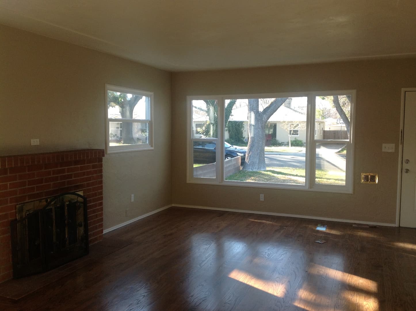 Modesto House: 328 Covena Avenue