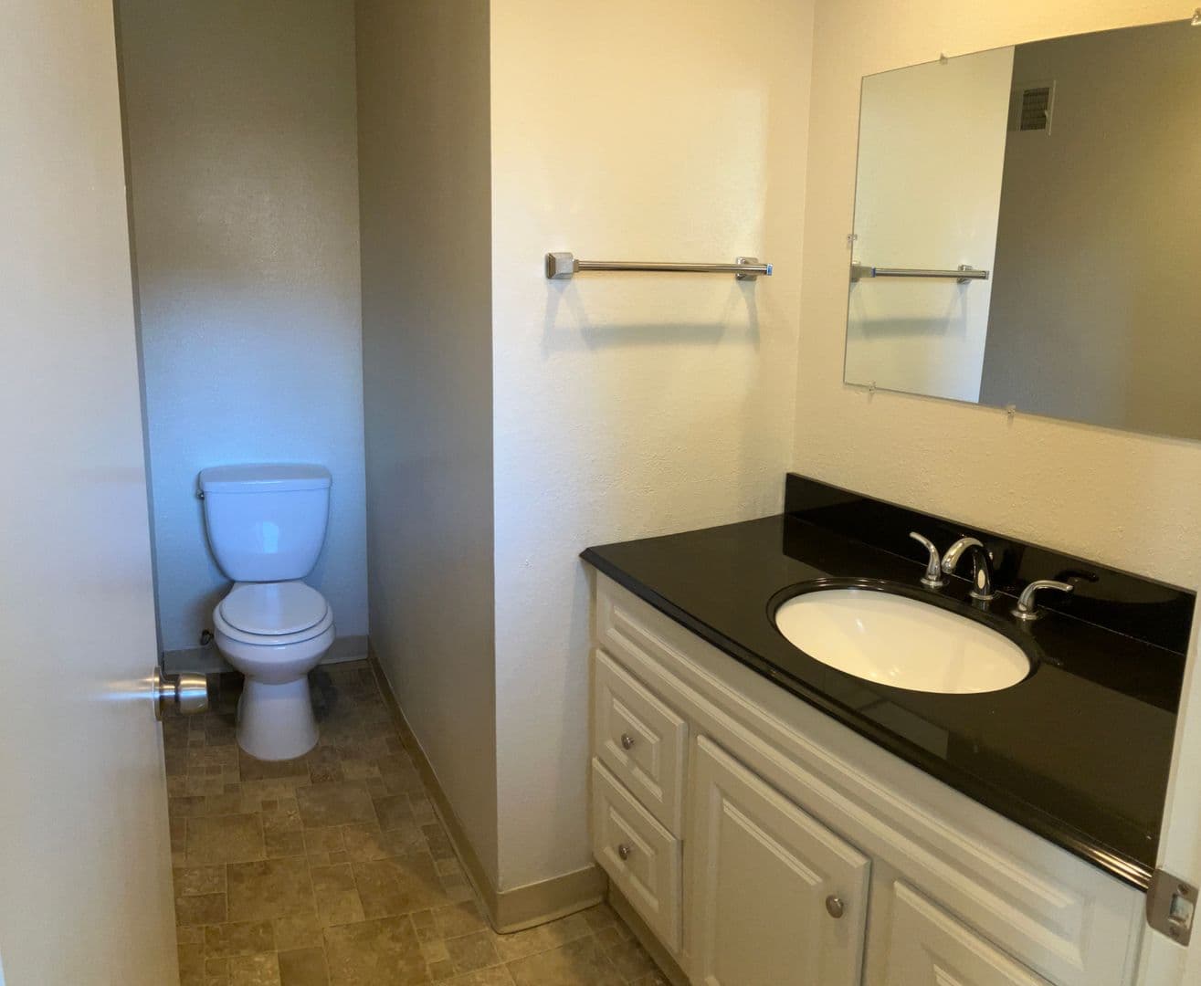 Modesto Townhome: 1244 W Roseburg Ave - D