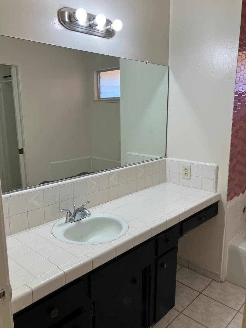 Modesto Apartment: 3000 Bay Lane