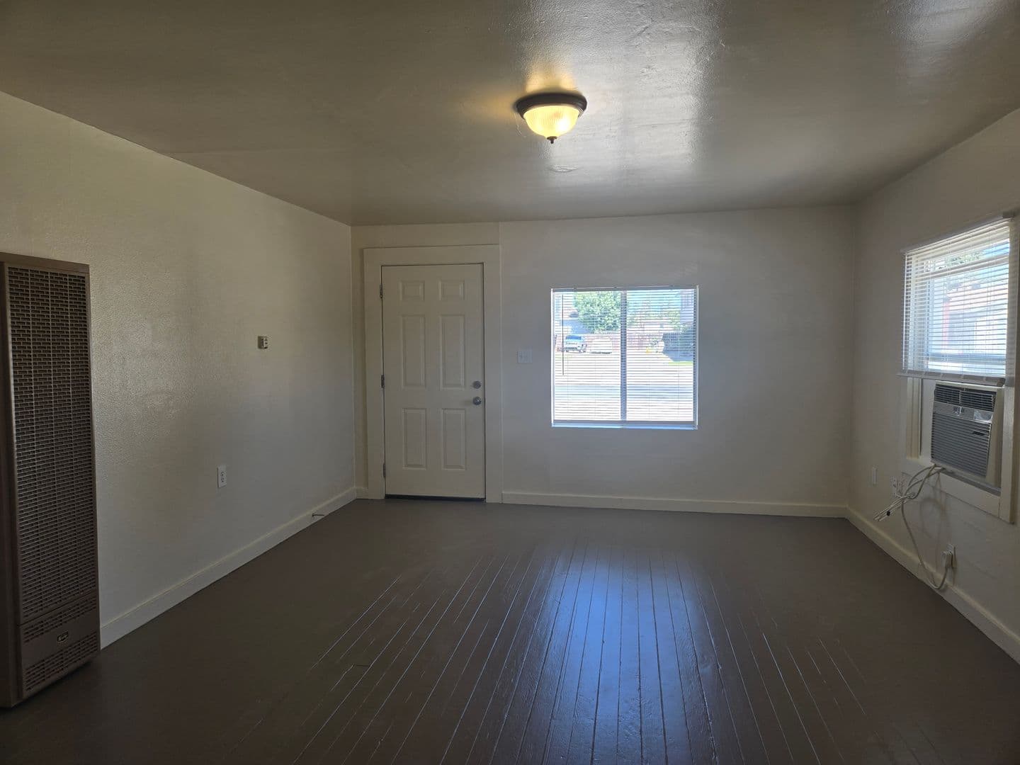 Turlock Multiplex: 1121 Kenwood Ave