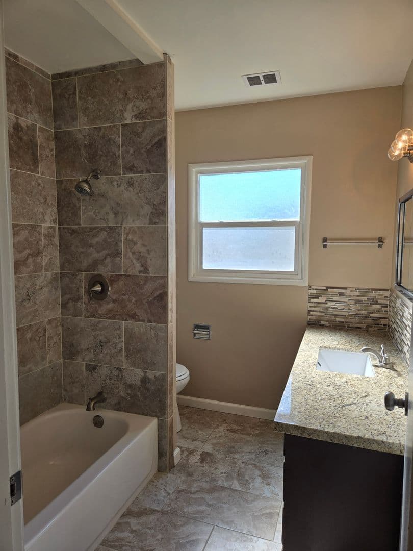 Modesto House: 328 Covena Avenue