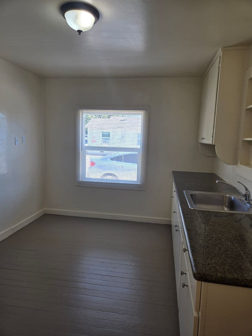 Turlock Multiplex: 1121 Kenwood Ave