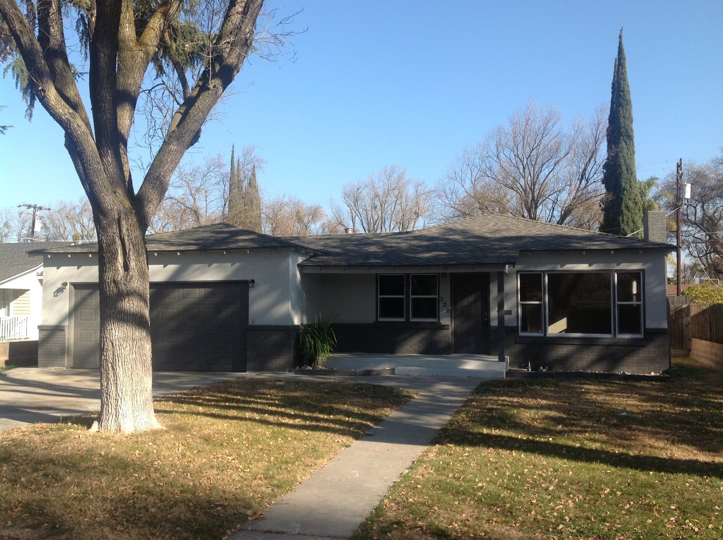 Modesto House: 328 Covena Avenue