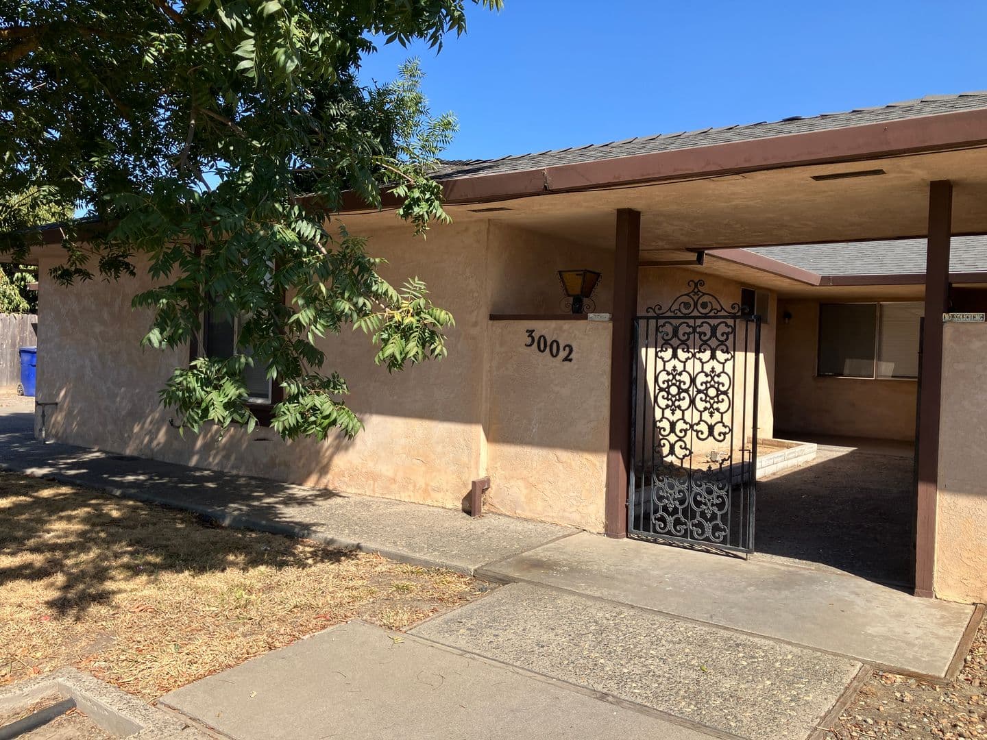 Modesto Apartment: 3000 Bay Lane