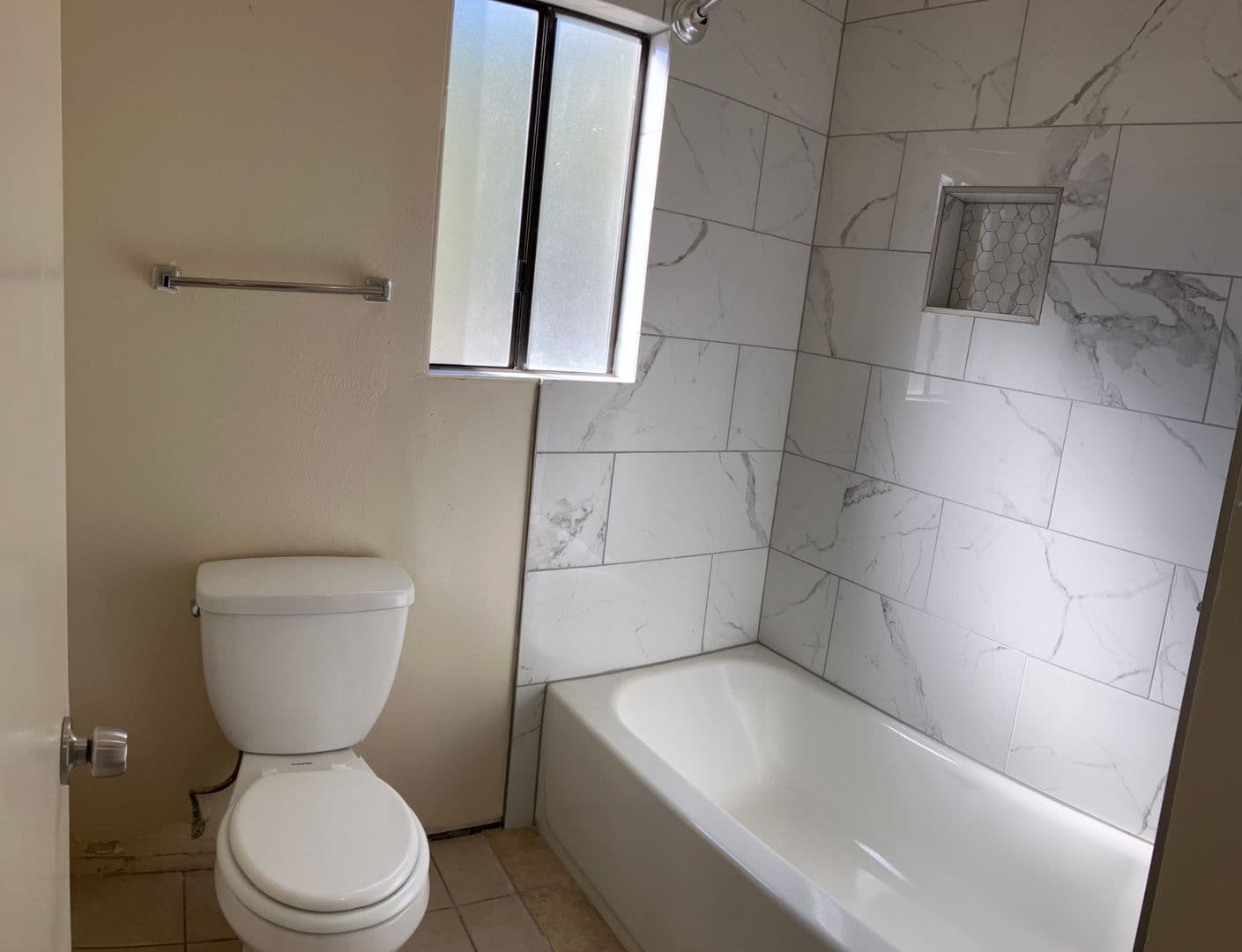 Modesto Townhome: 1244 W Roseburg Ave - D