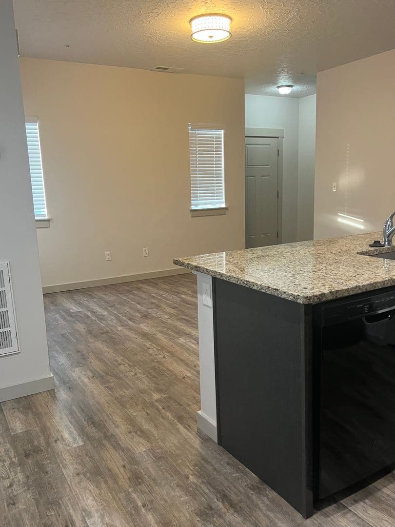 Kuna Townhome: 765 W Backpack Ln - 101
