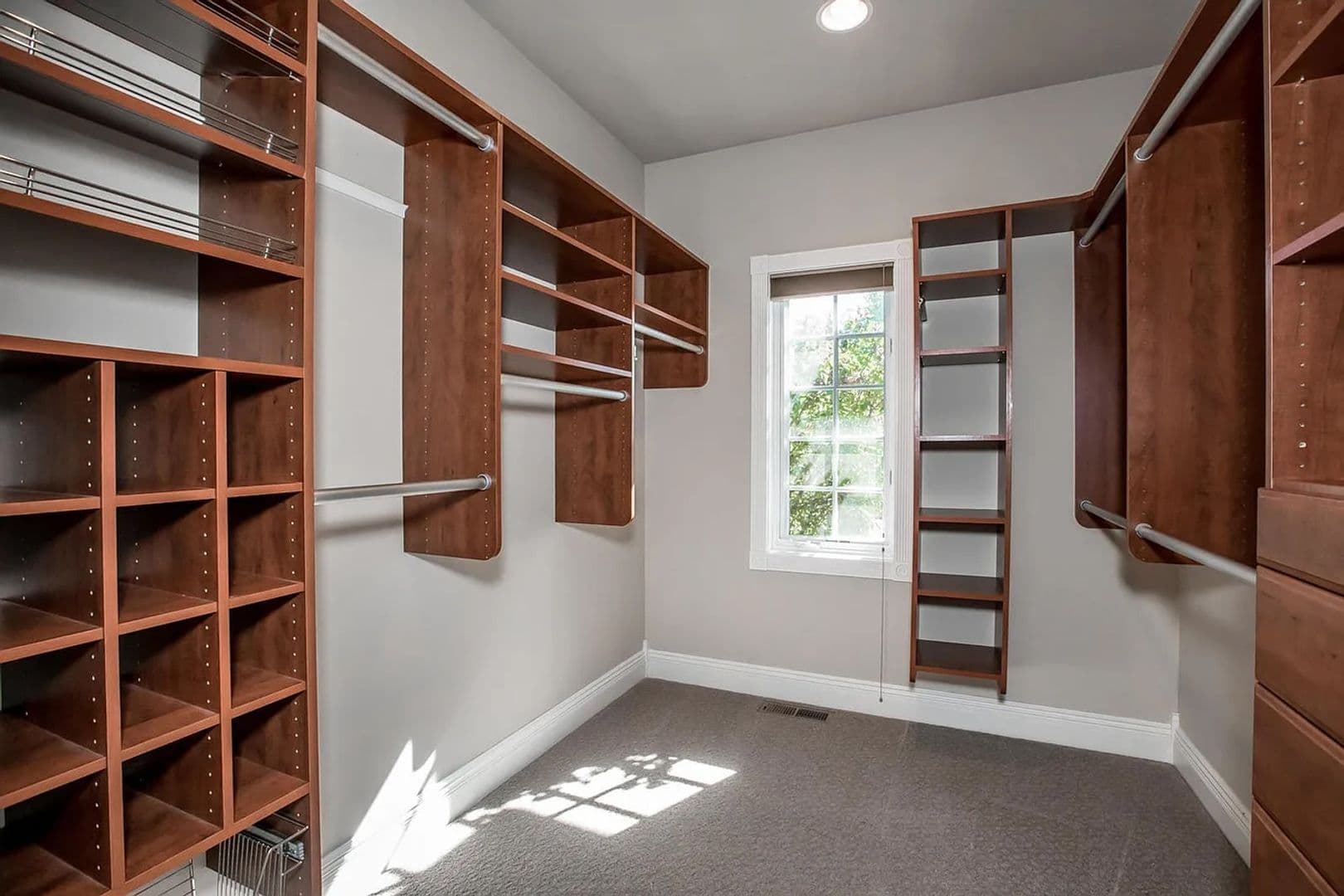 Kalispell House: 362 E Bowman Dr