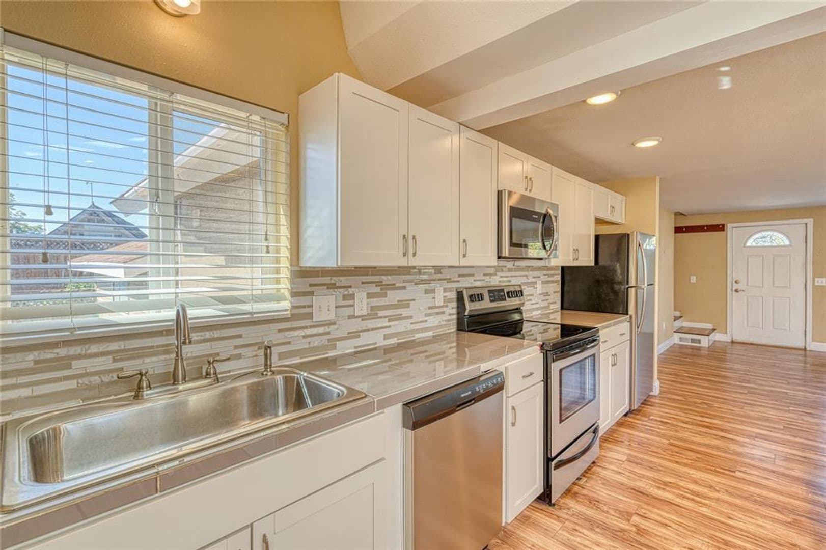 Kalispell House: 296 Hartt Hill Dr