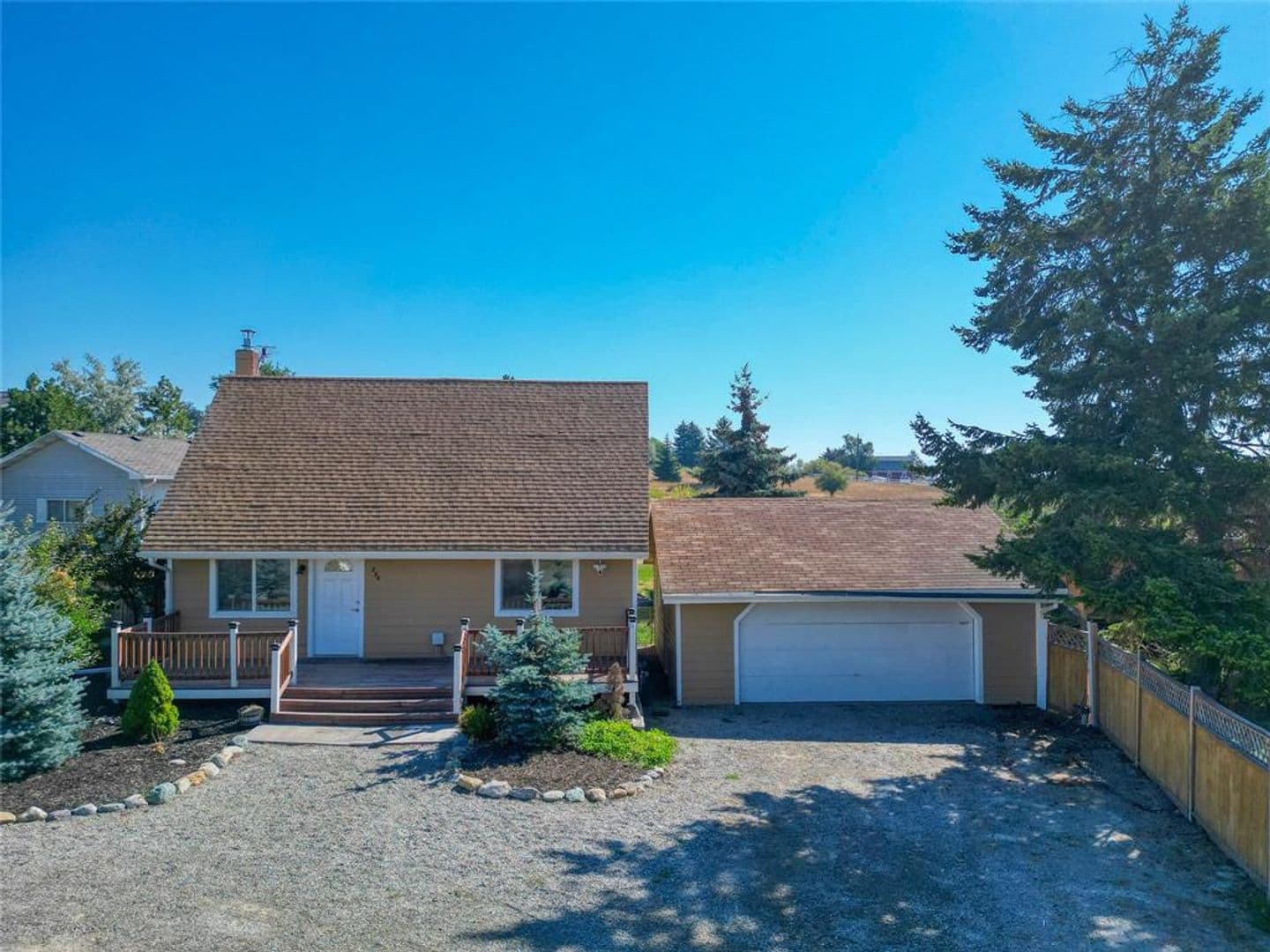 Kalispell House: 296 Hartt Hill Dr