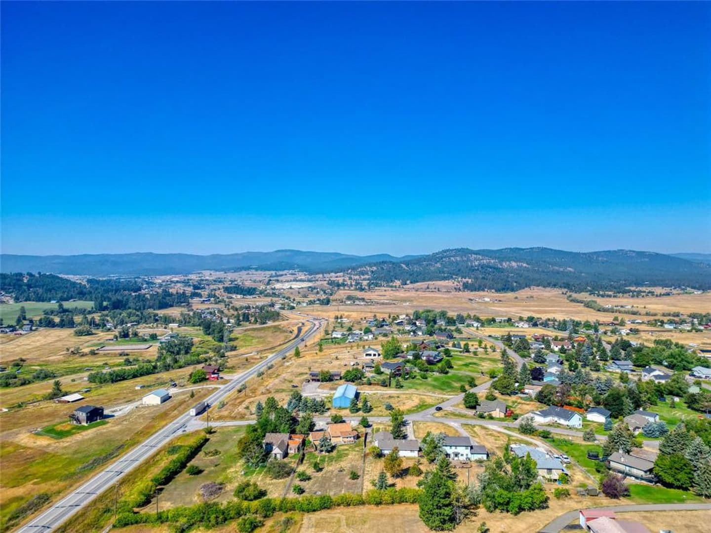 Kalispell House: 296 Hartt Hill Dr