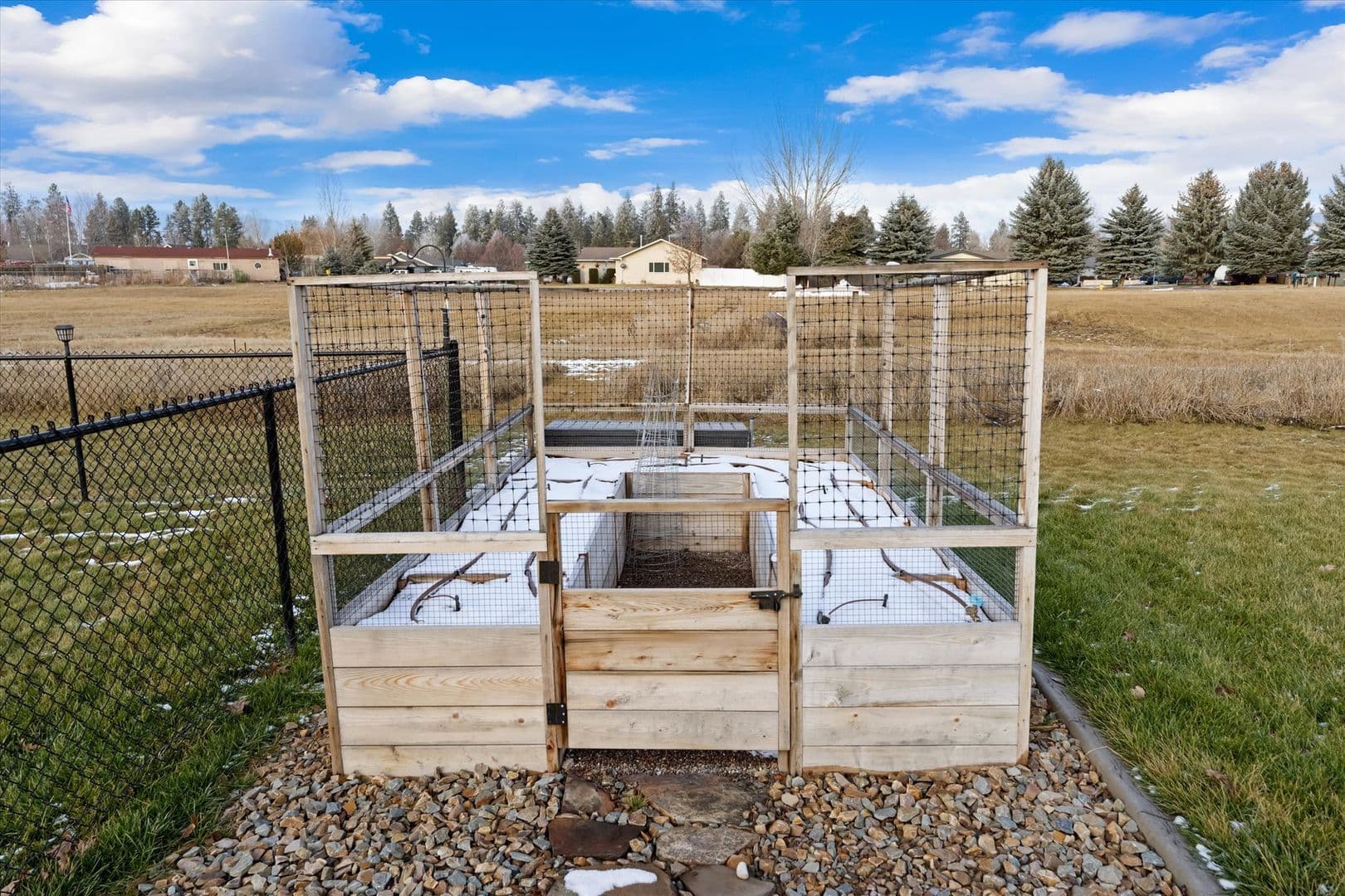Columbia Falls House: 1015 Riparian Drive