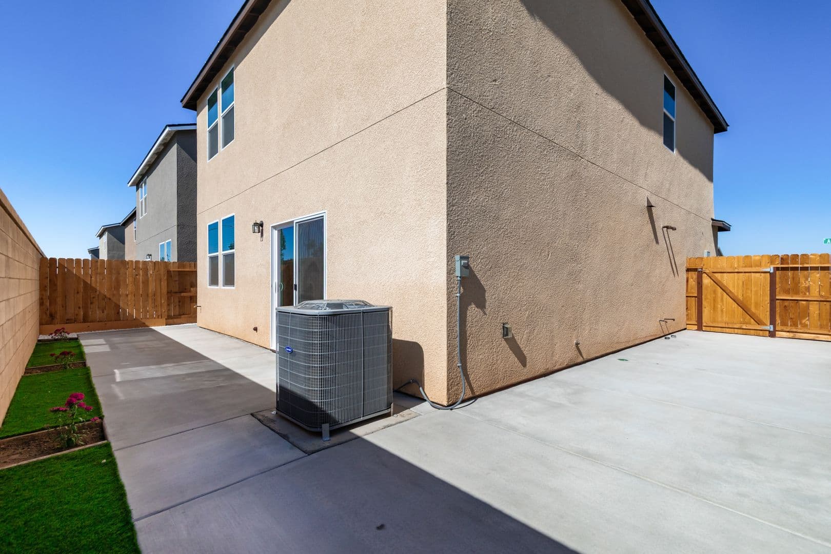 Fresno House: 6337 W Austin Ave