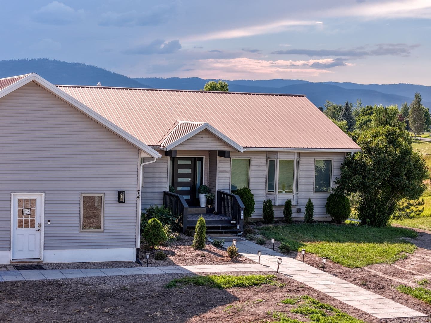 Kalispell House: 74 Stillwater Rd