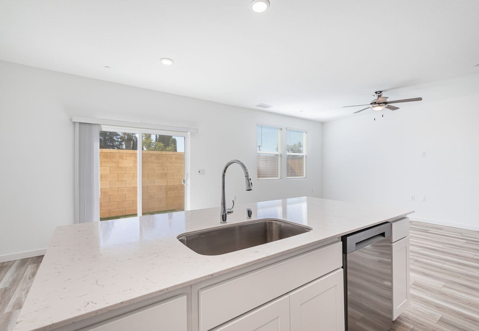 Fresno House: 6337 W Austin Ave
