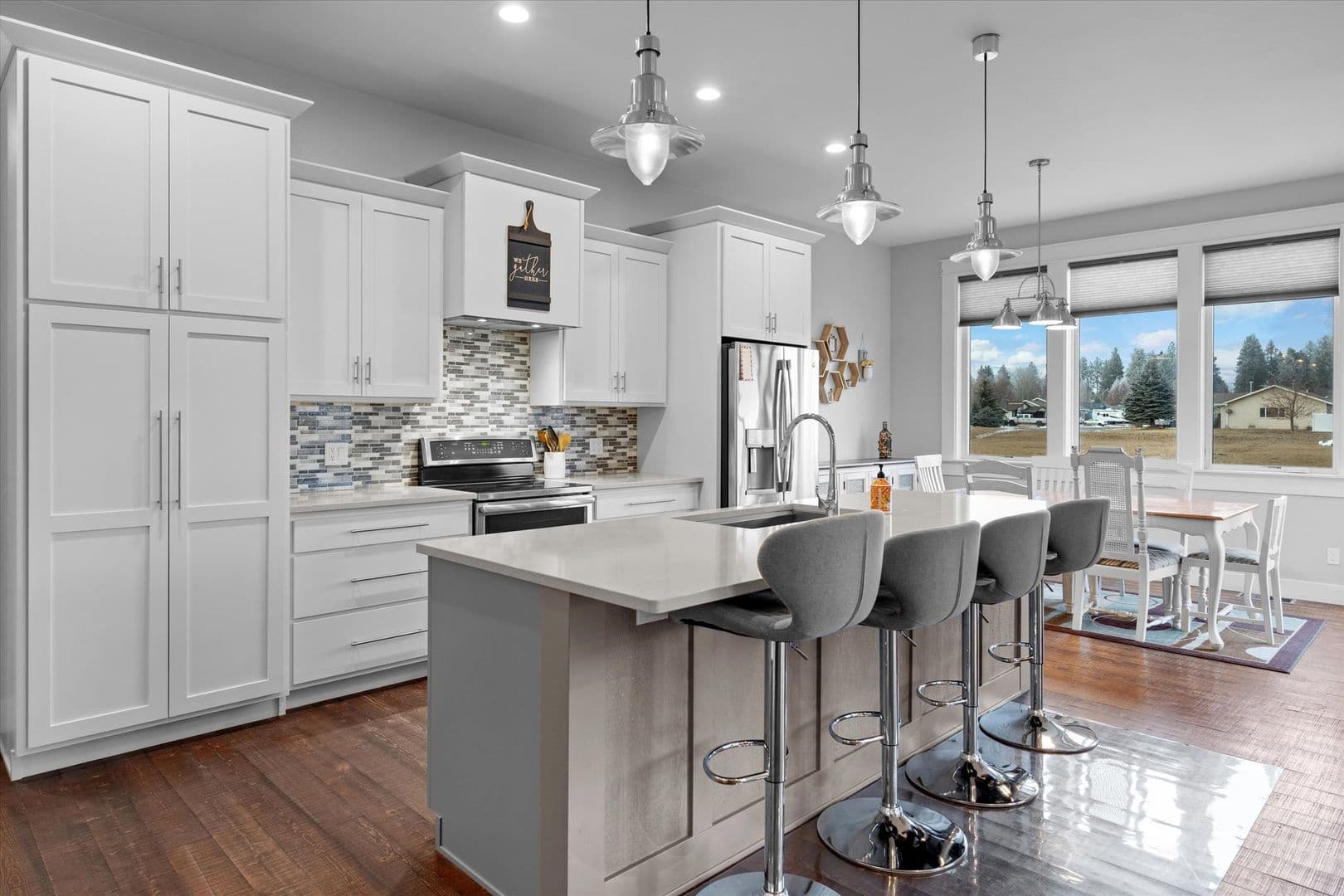 Columbia Falls House: 1015 Riparian Drive