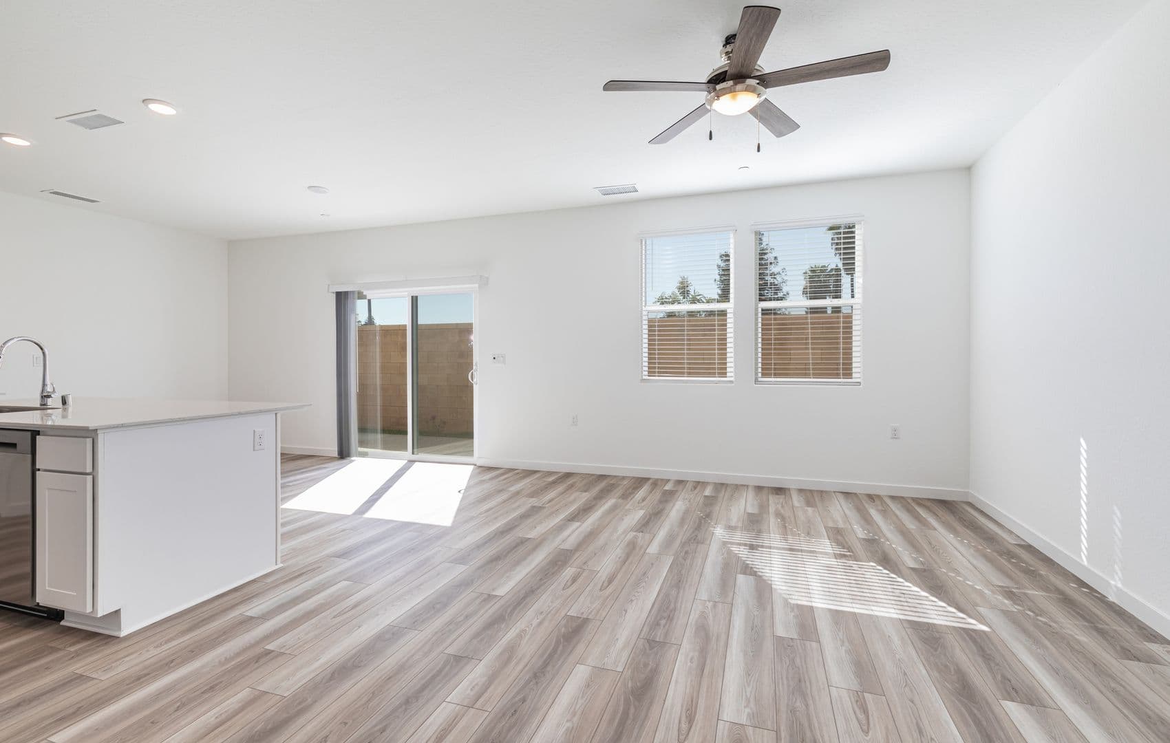 Fresno House: 6337 W Austin Ave