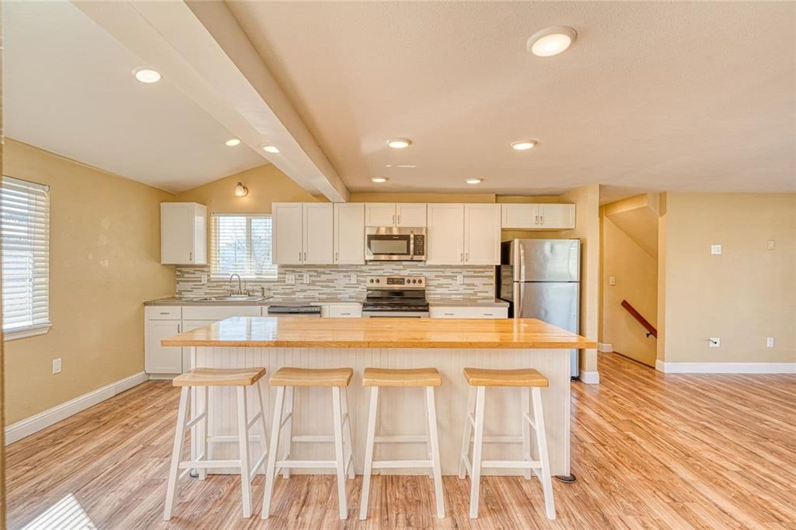 Kalispell House: 296 Hartt Hill Dr