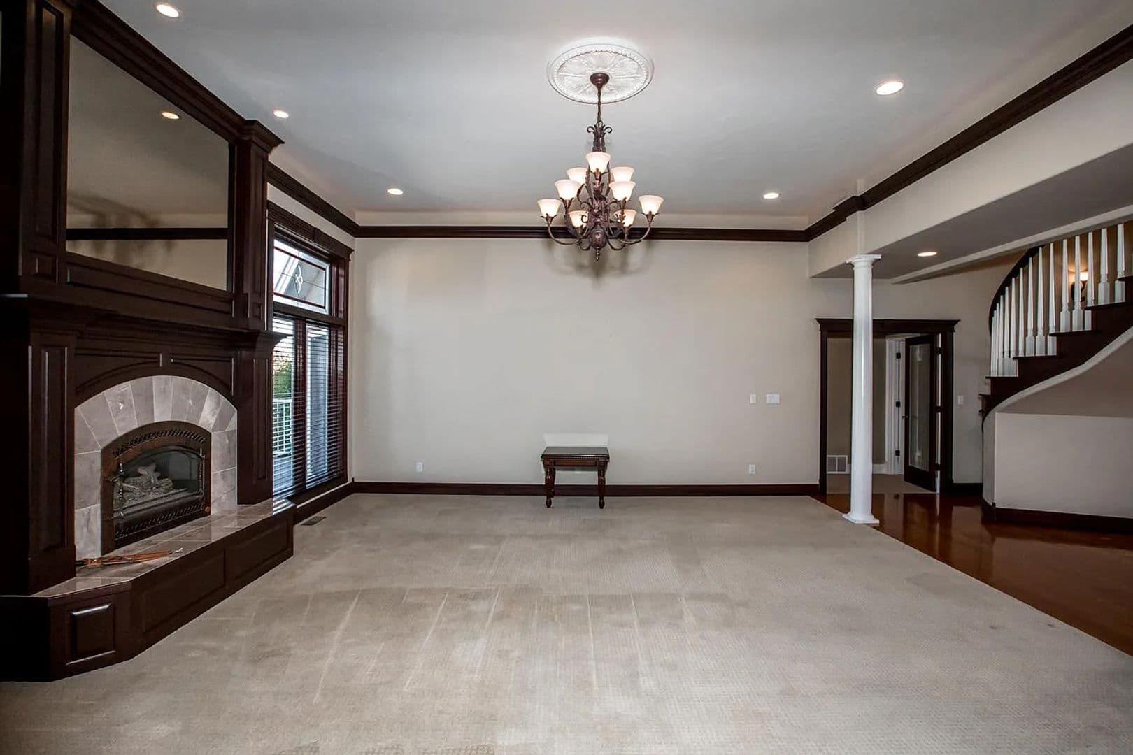 Kalispell House: 362 E Bowman Dr
