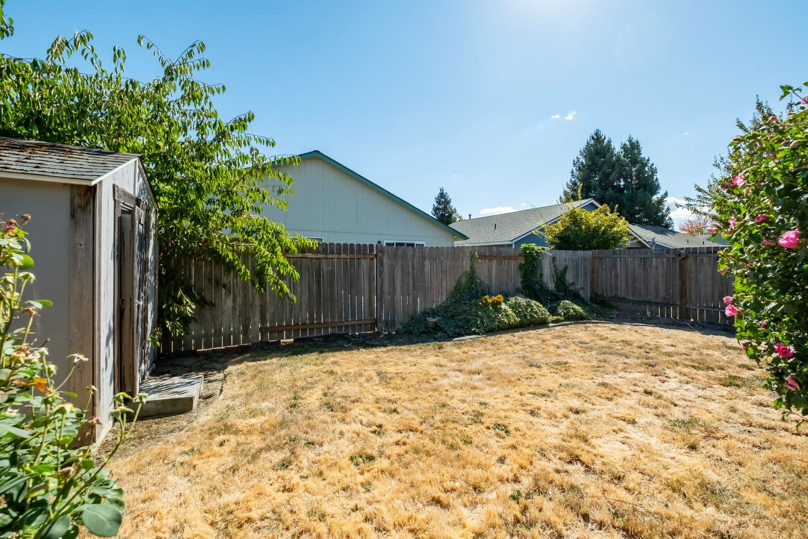 Albany House: 3234 23rd Avenue Southeast