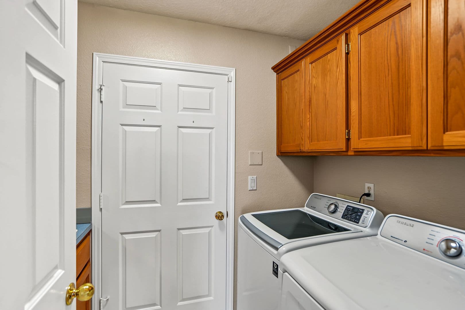 Salem House: 4468 Countryside Ct NE