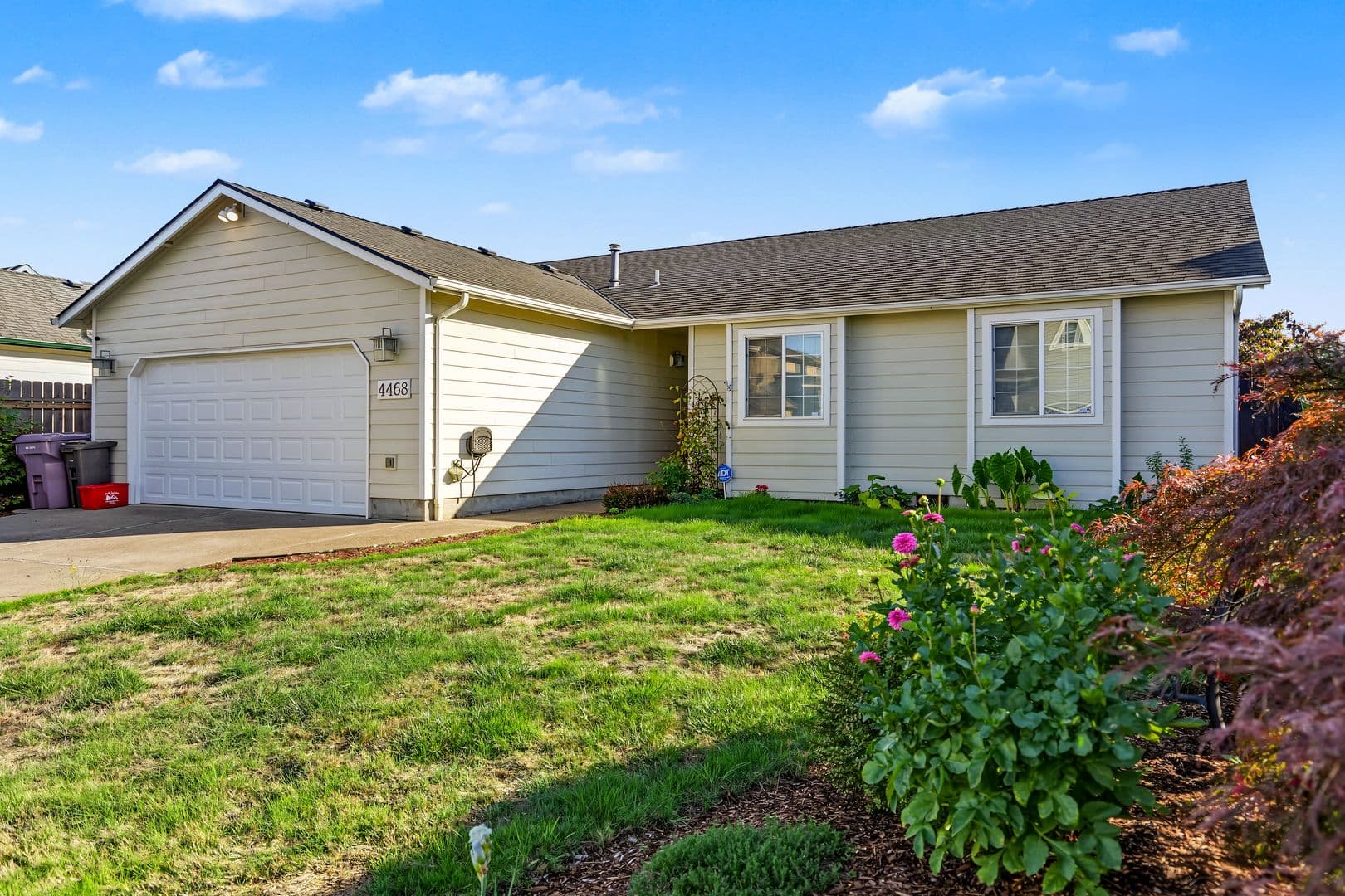 Salem House: 4468 Countryside Ct NE