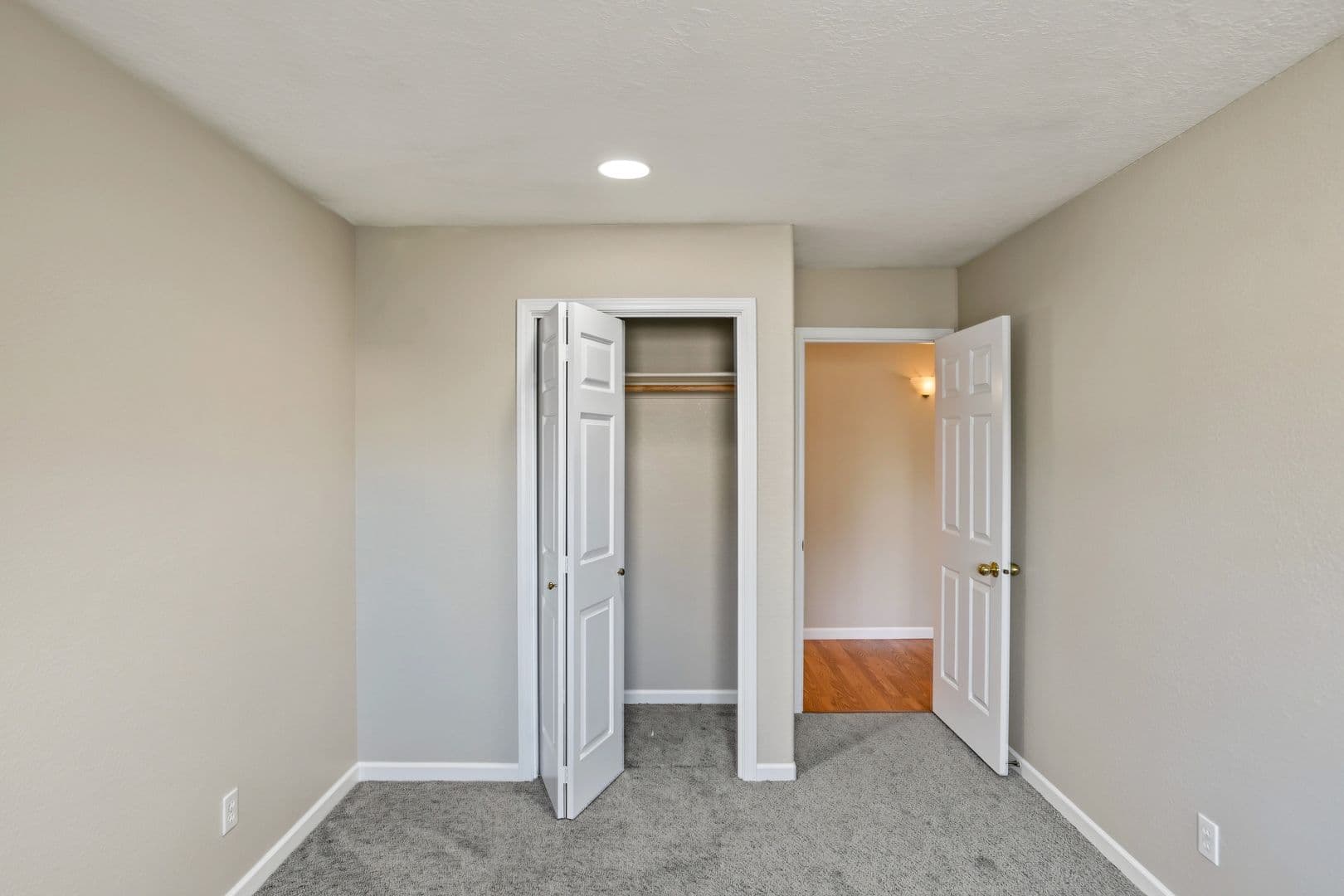 Salem House: 4468 Countryside Ct NE