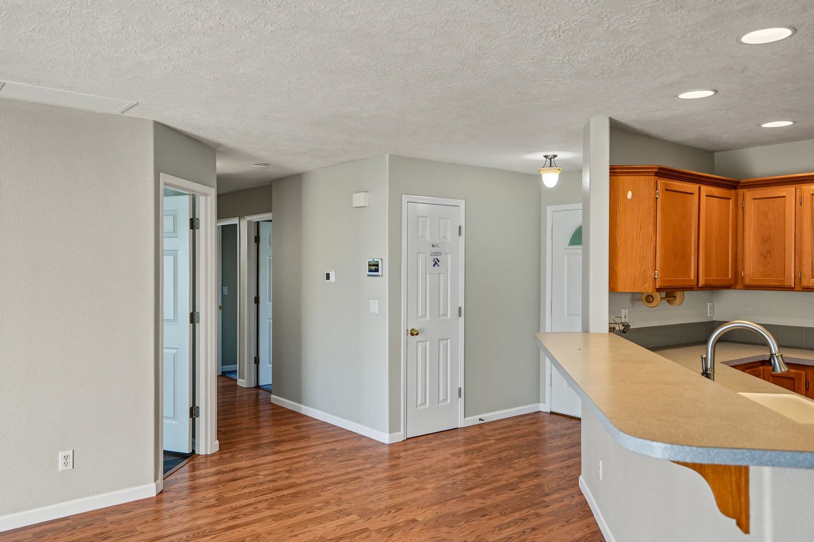 Salem House: 4468 Countryside Ct NE