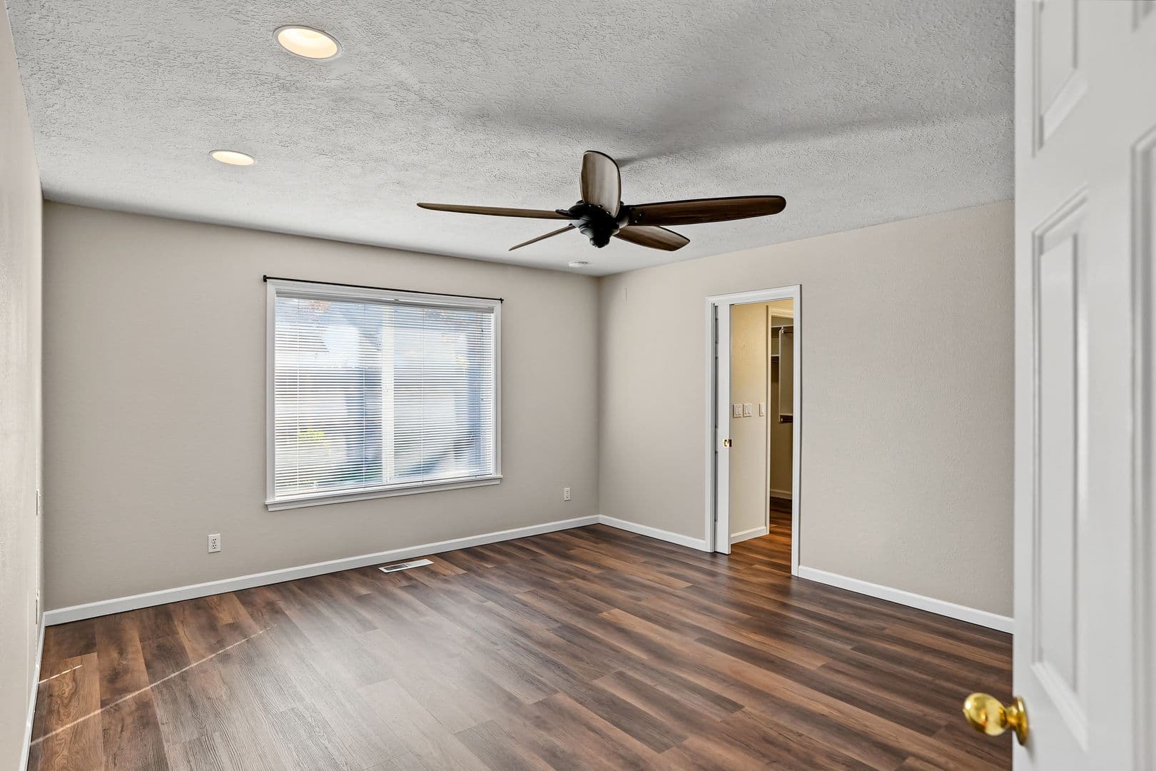 Salem House: 4468 Countryside Ct NE