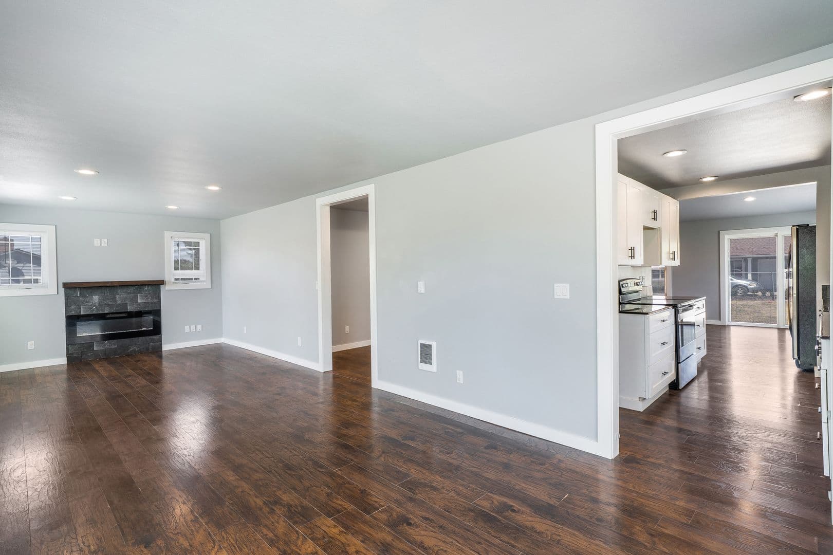 Independence Apartment: 415 S 11th Street