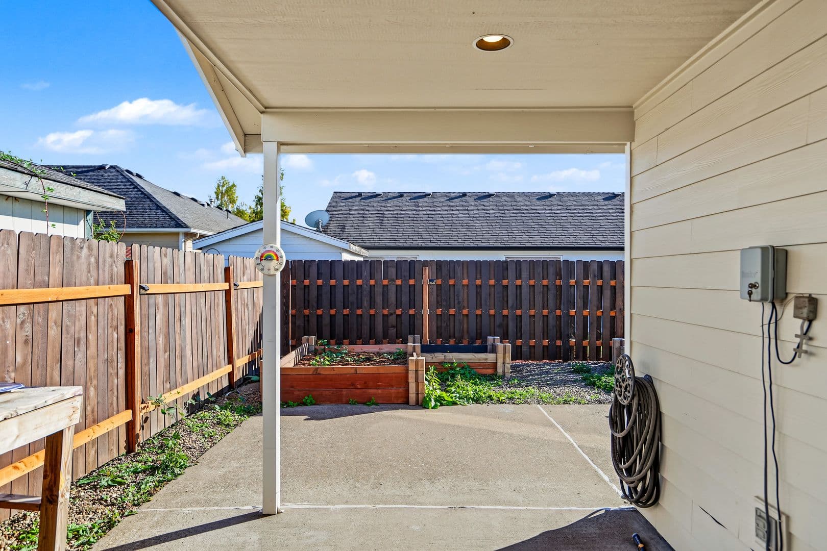 Salem House: 4468 Countryside Ct NE