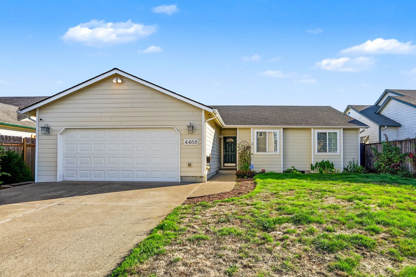 Salem House: 4468 Countryside Ct NE