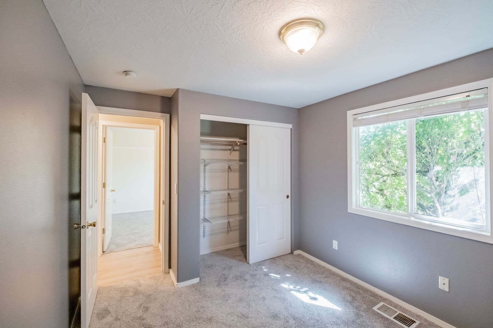 Albany House: 3234 23rd Avenue Southeast