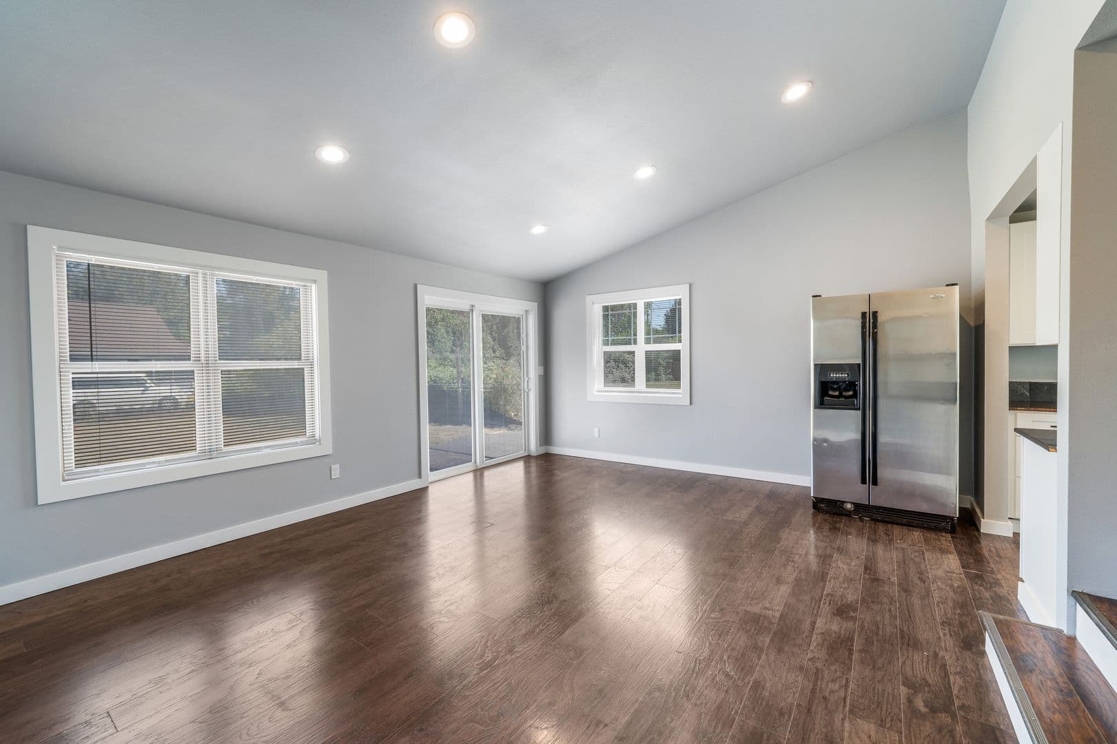 Independence Apartment: 415 S 11th Street