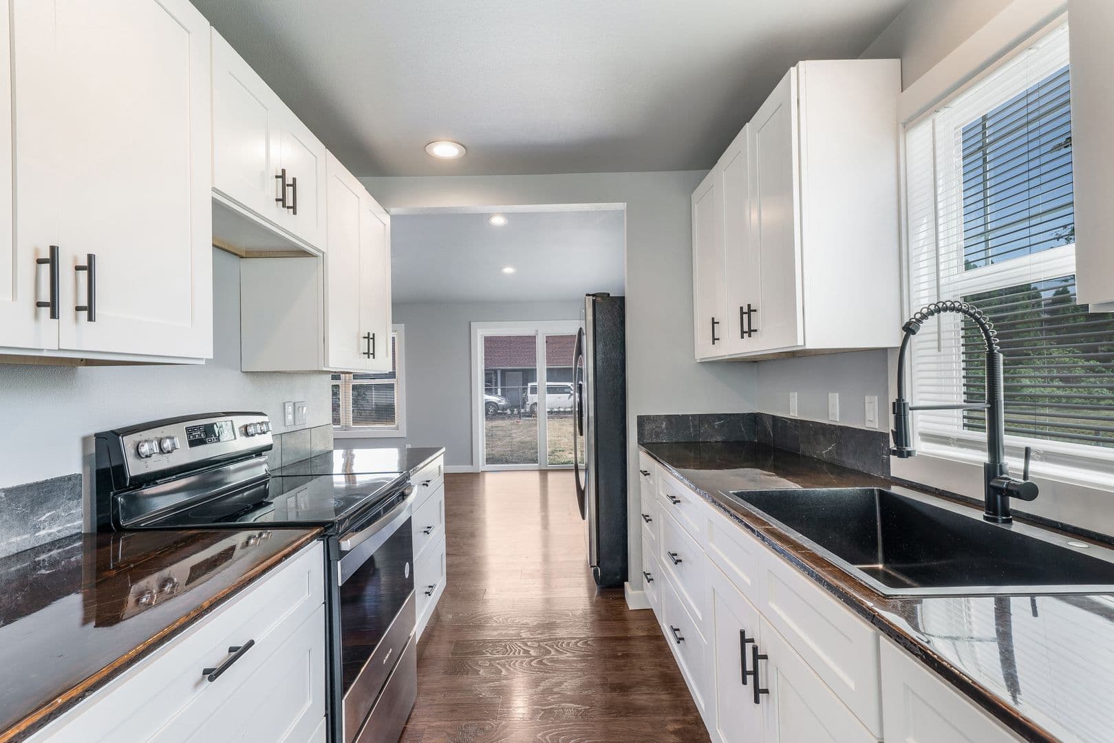 Independence Apartment: 415 S 11th Street