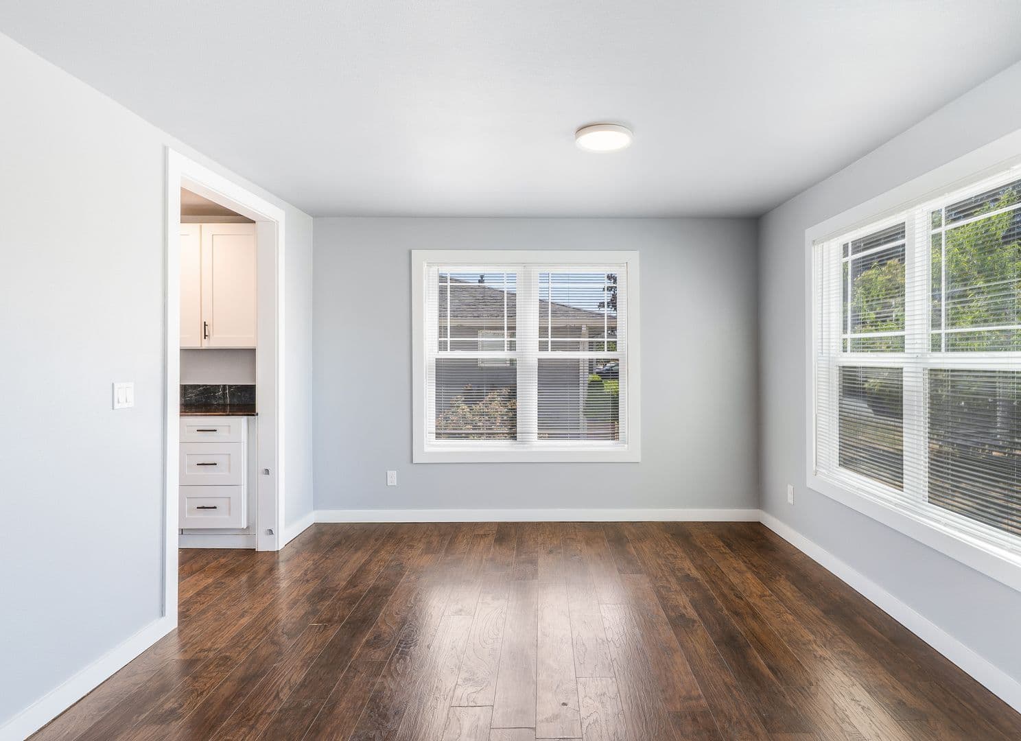 Independence Apartment: 415 S 11th Street
