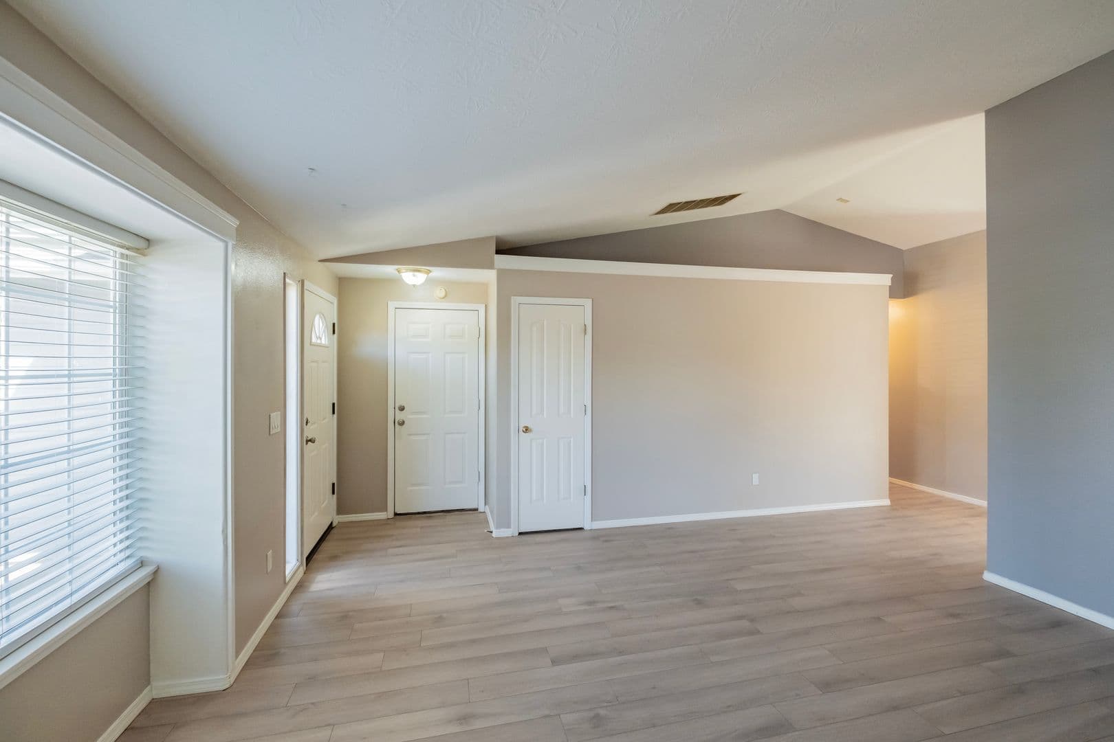 Albany House: 3234 23rd Avenue Southeast