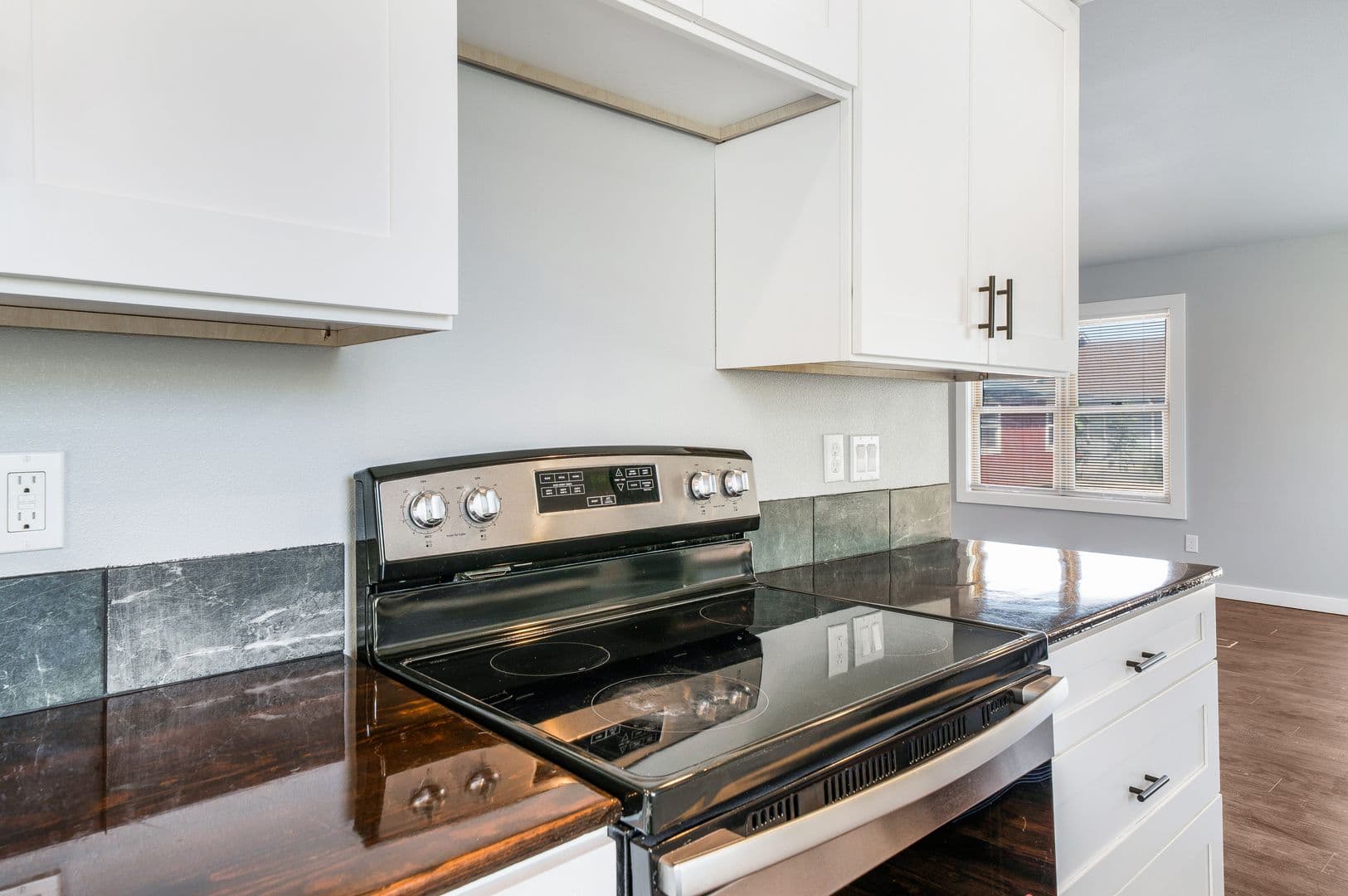 Independence Apartment: 415 S 11th Street