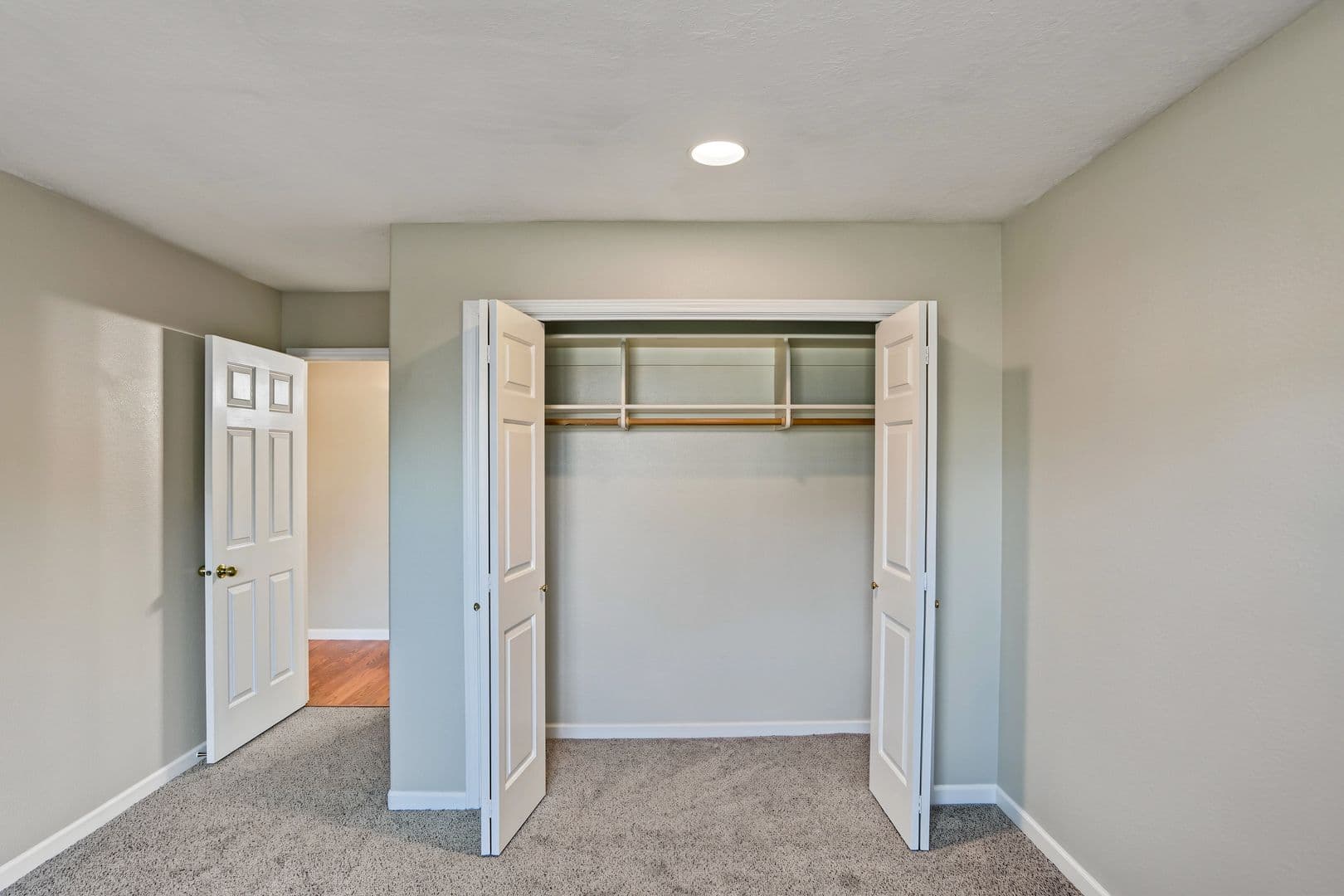 Salem House: 4468 Countryside Ct NE