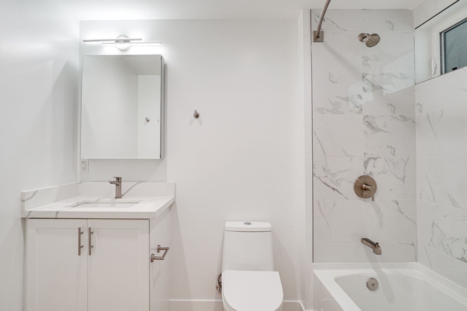 San Diego Apartment: 3910 Chapman Street