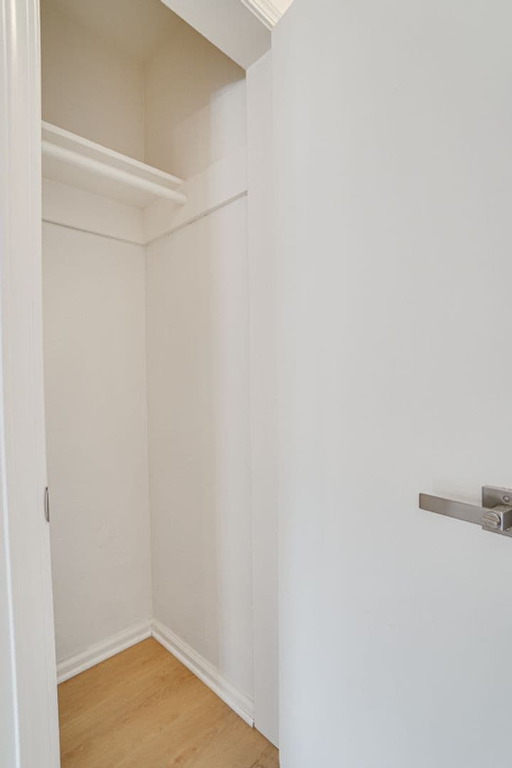 La Mesa Apartment: 4566 Date Ave