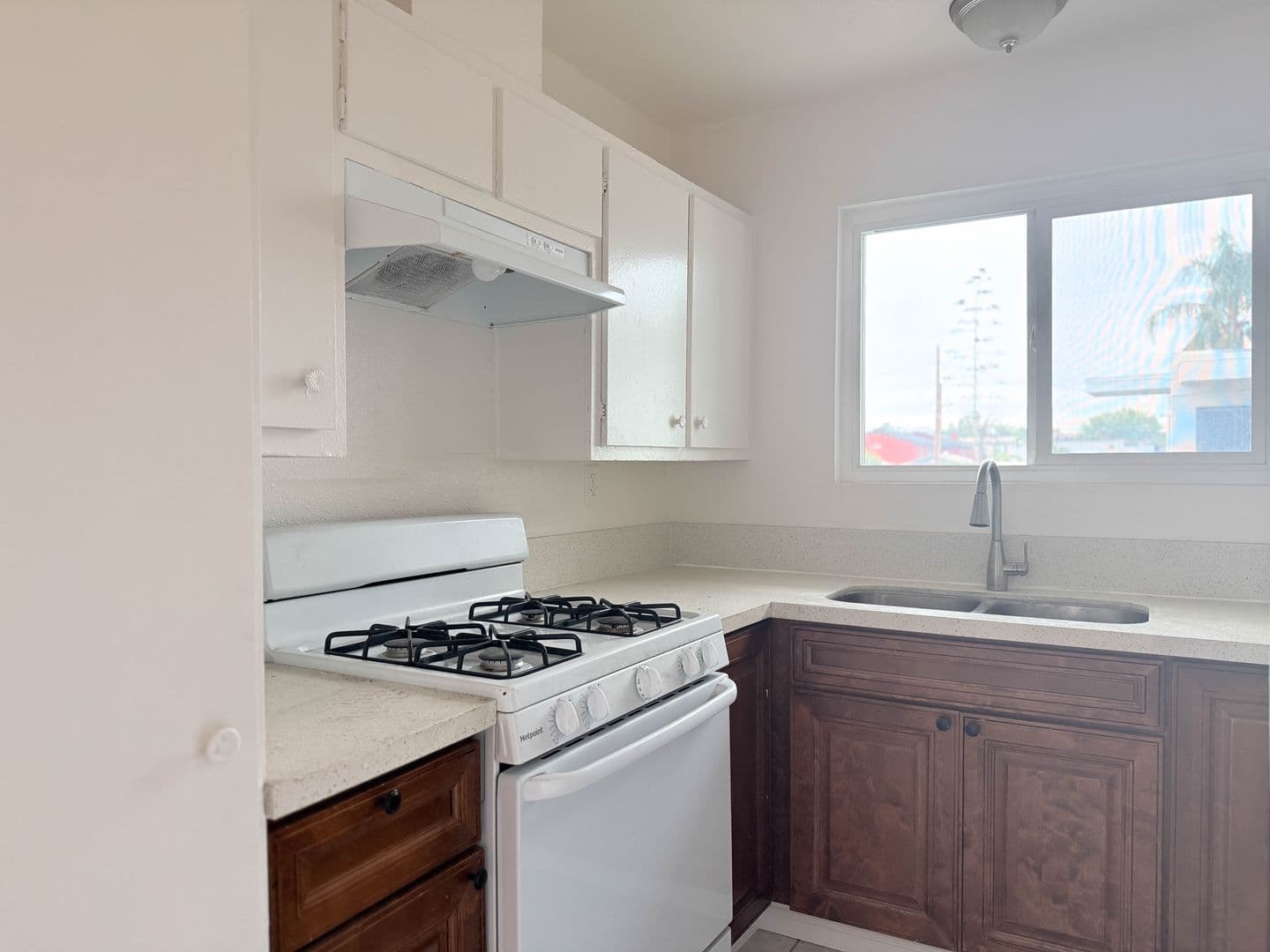 San Diego Apartment: 4087 46th Street