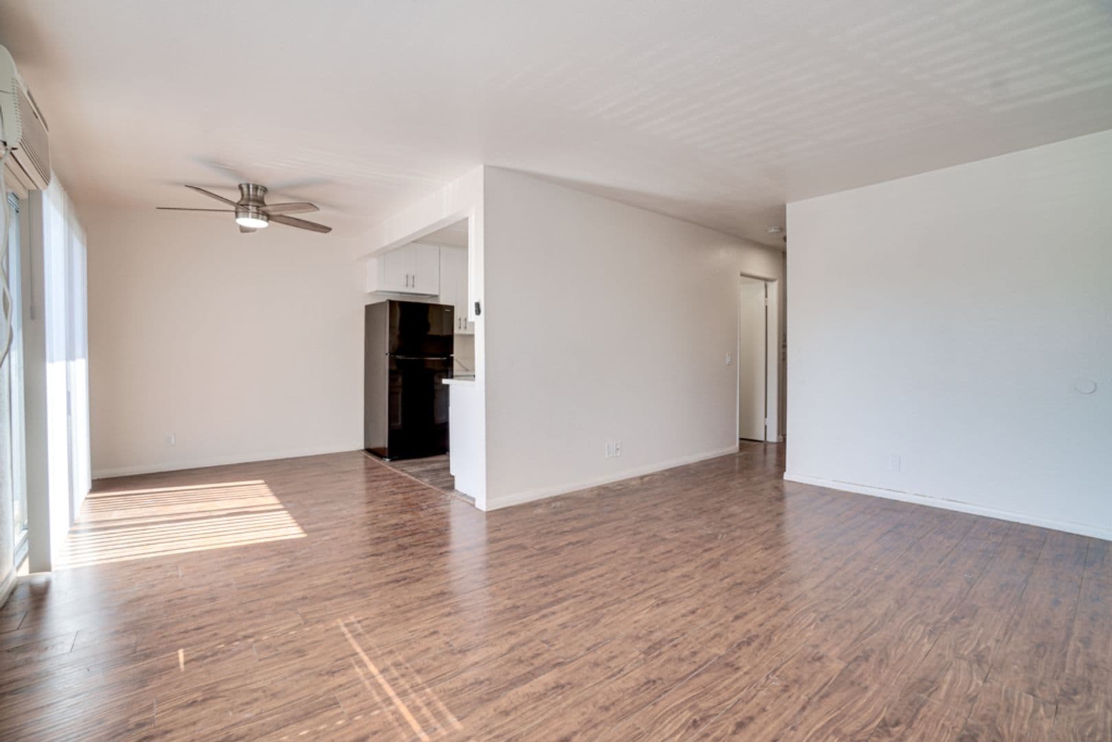 El Cajon Apartment: 1286 N Mollison Ave