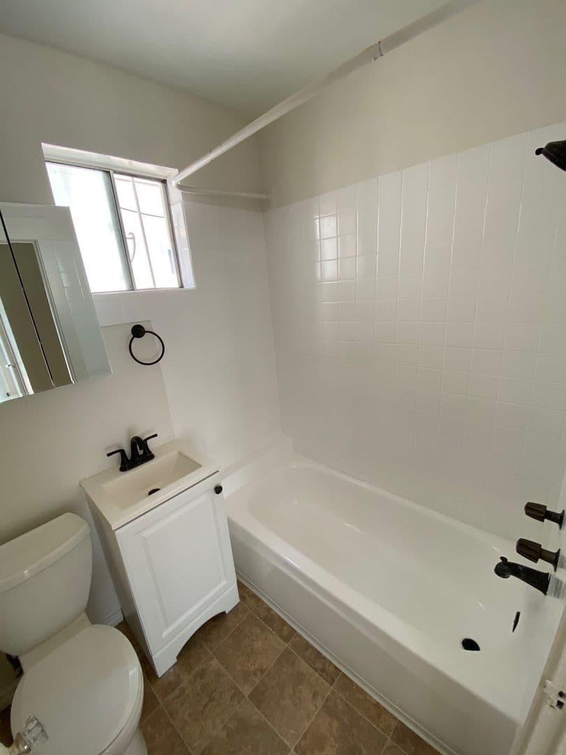 San Diego Apartment: 4260 Campus Ave