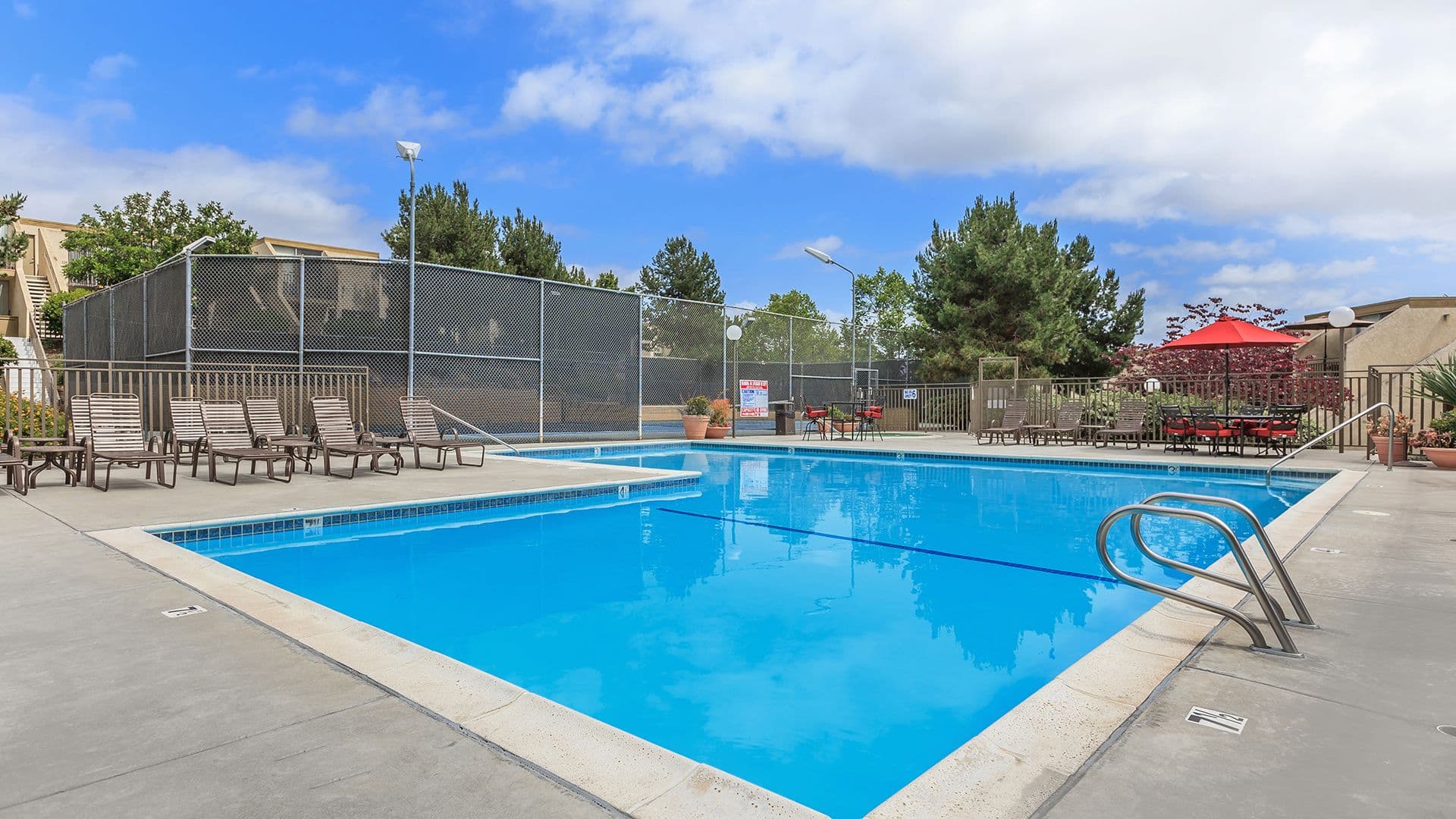 La Mesa Apartment: 5333 Baltimore Dr