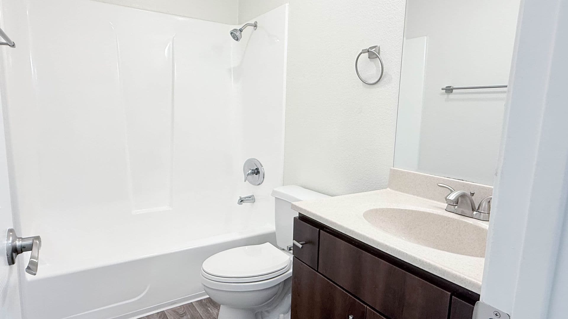 La Mesa Apartment: 5333 Baltimore Dr
