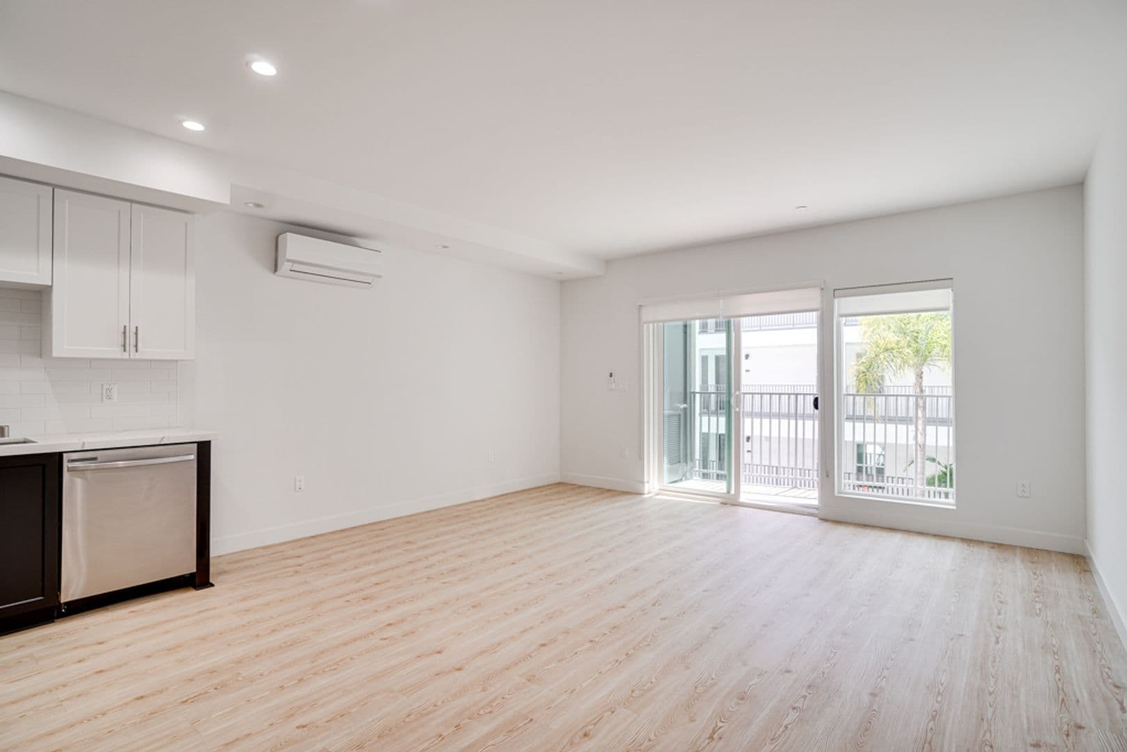 San Diego Apartment: 3910 Chapman Street