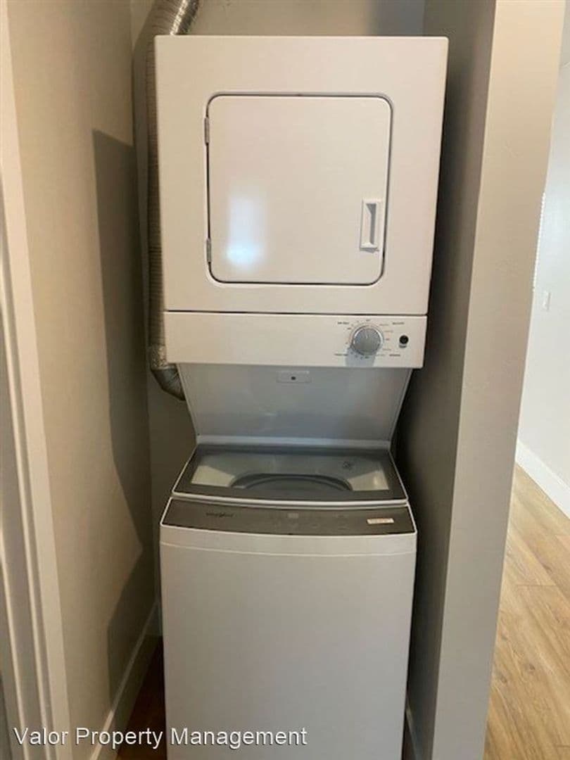 Imperial Beach Apartment: 285 Elder Ave